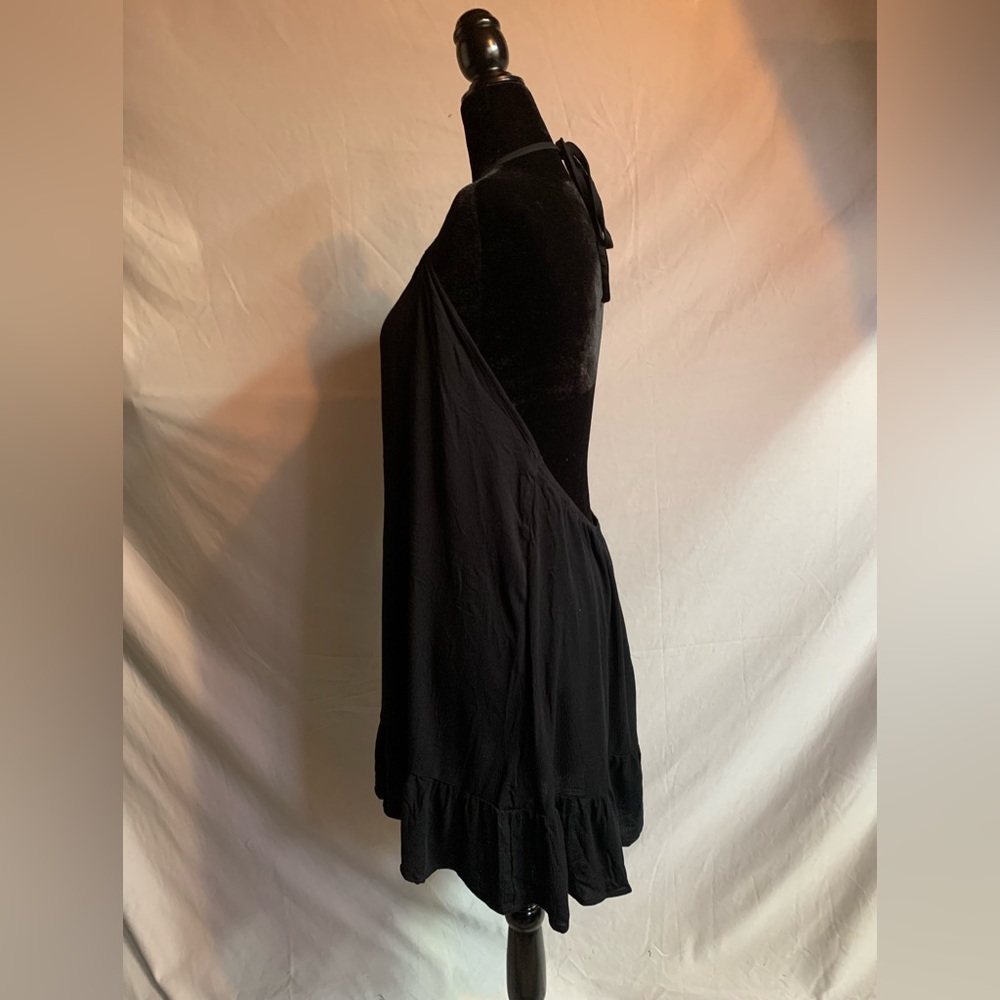 Black Ruffle Hem Tie Low Back Halter Dress - Picture 7 of 8